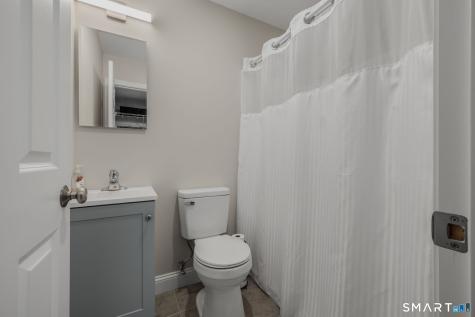 12 Sander Street New London CT 06320
