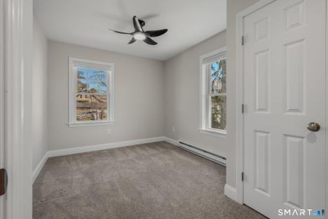 12 Sander Street New London CT 06320