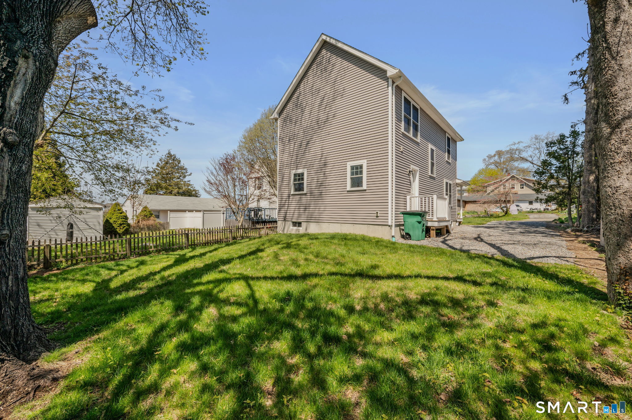 12 Sander Street New London CT 06320
