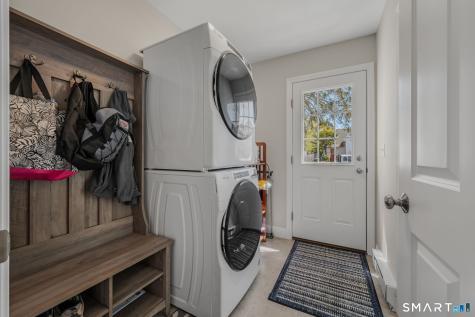 12 Sander Street New London CT 06320