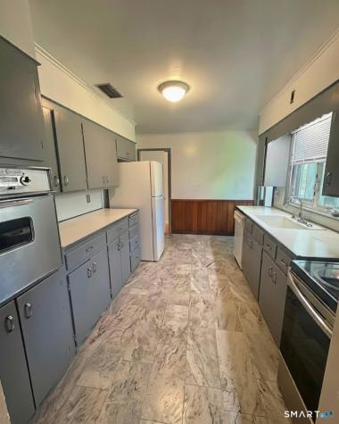 172 Mitchell Drive New Haven CT 06511