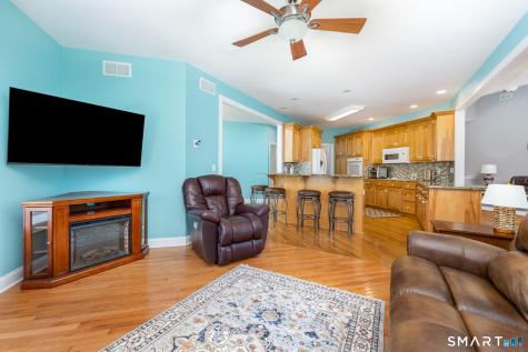 69 Elizabeth Drive Southington CT 06489