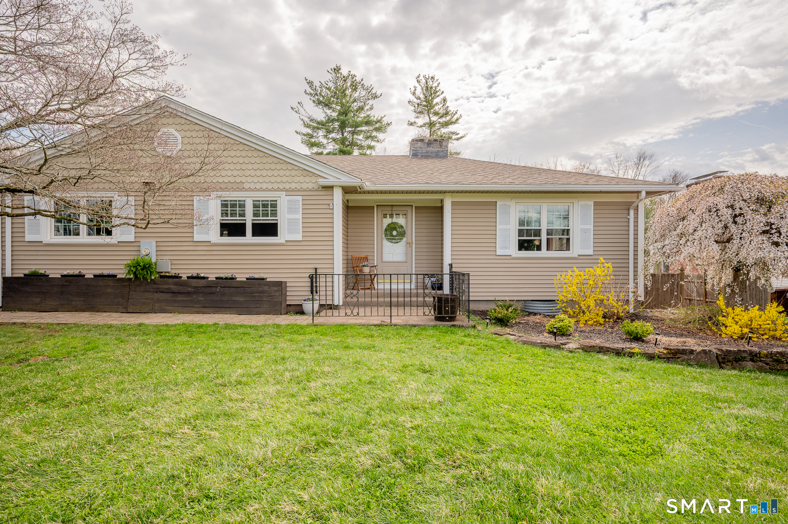 5 Bridge Lane Enfield CT 06082