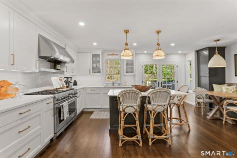 165 Hemlock Hills South Road Fairfield CT 06824