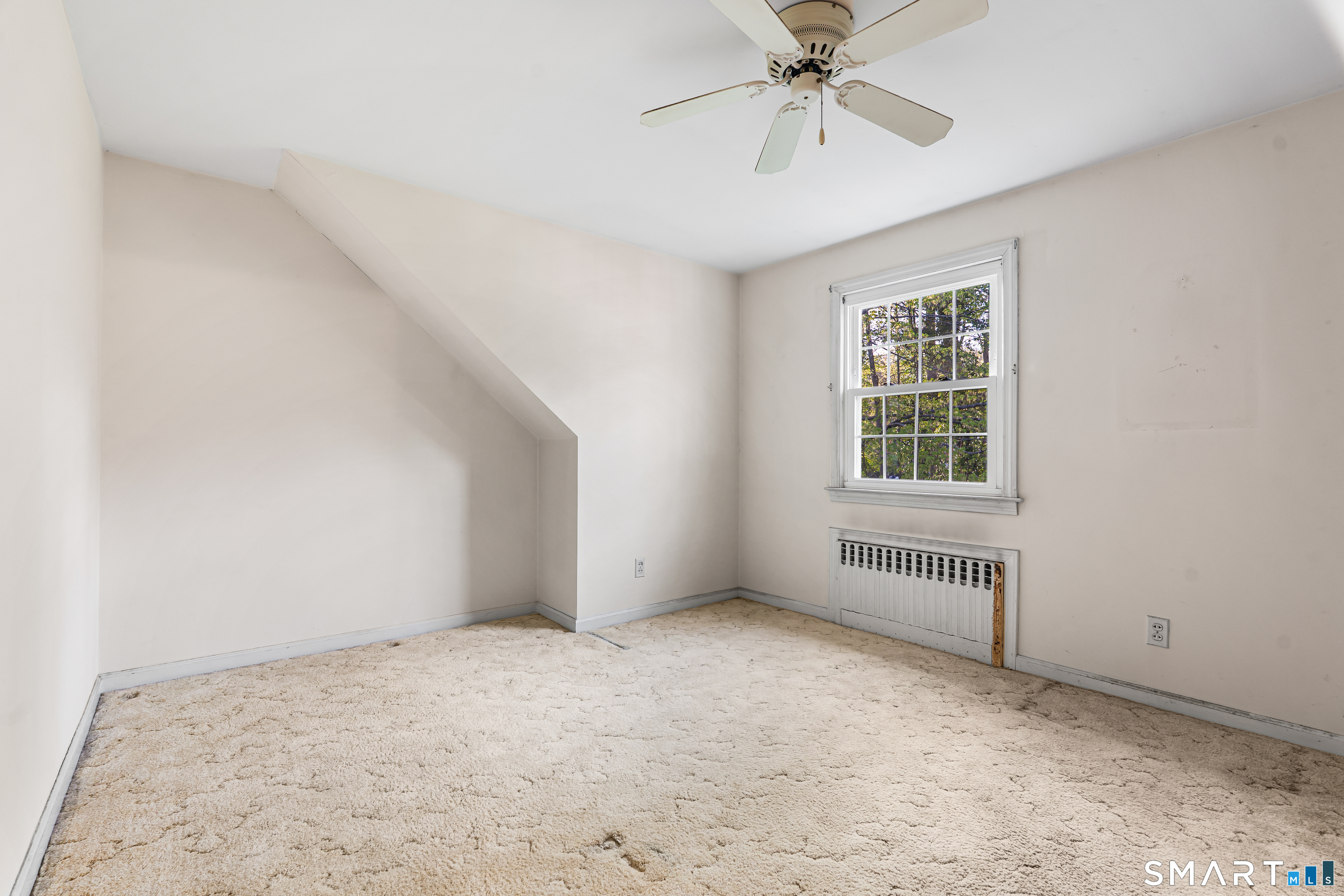 27 Valley Road Shelton CT 06484
