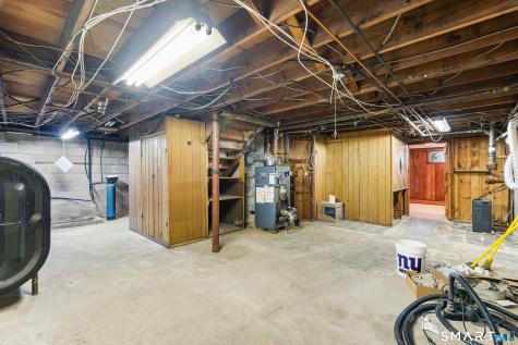 27 Valley Road Shelton CT 06484