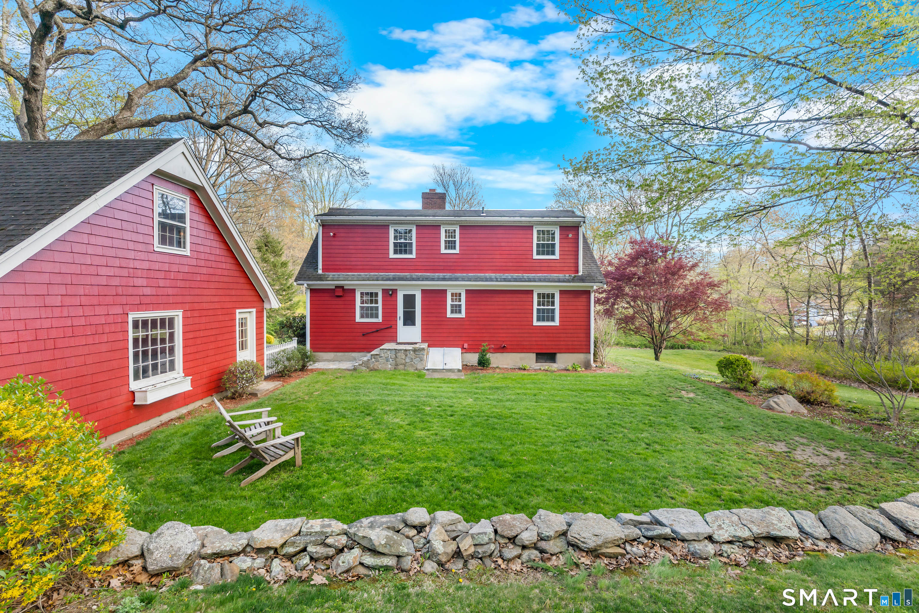 27 Valley Road Shelton CT 06484