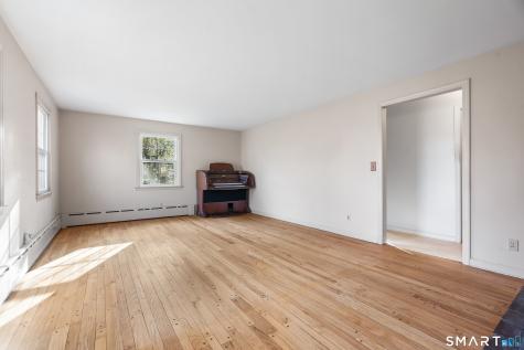27 Valley Road Shelton CT 06484