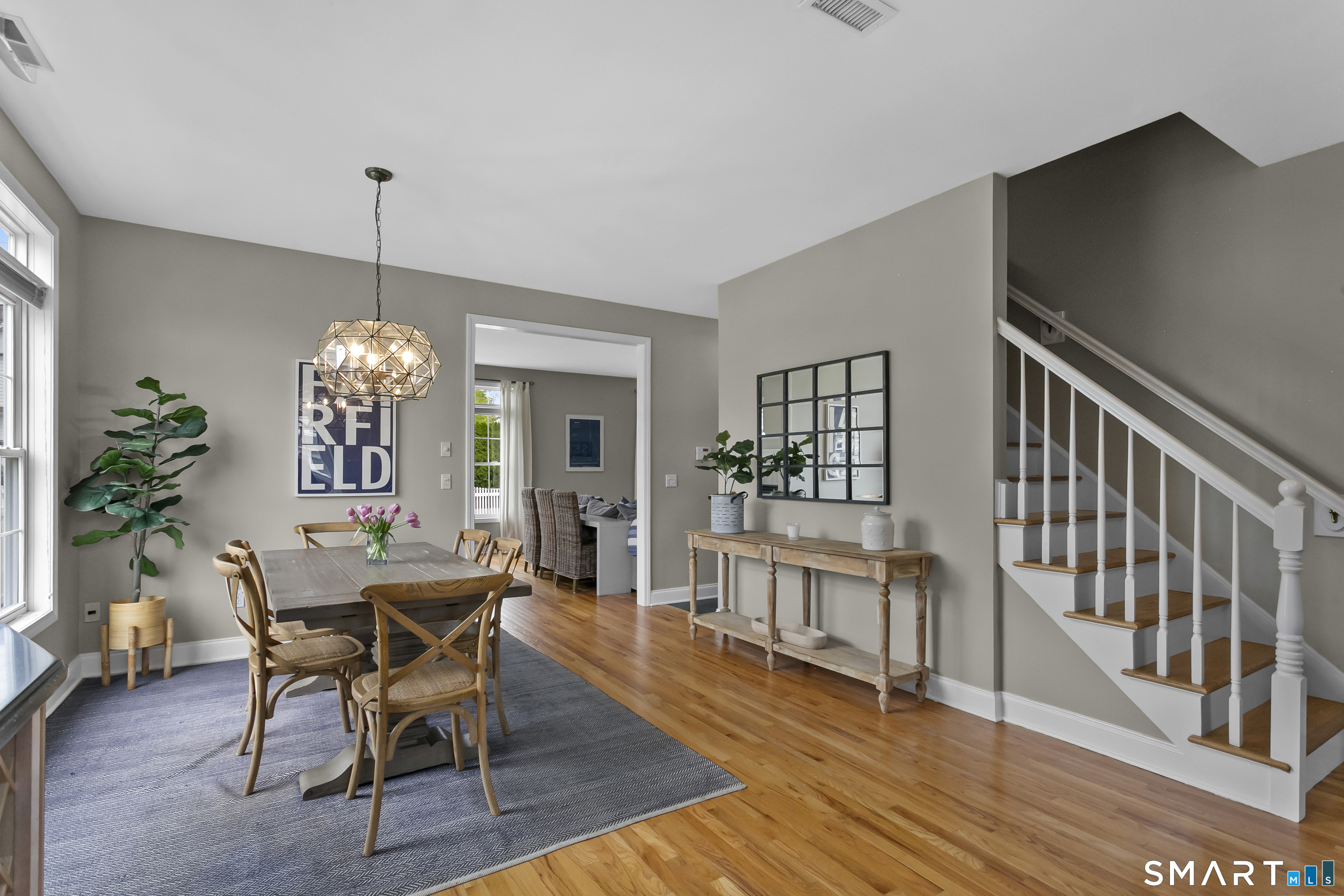896 Riverside Drive Fairfield CT 06824