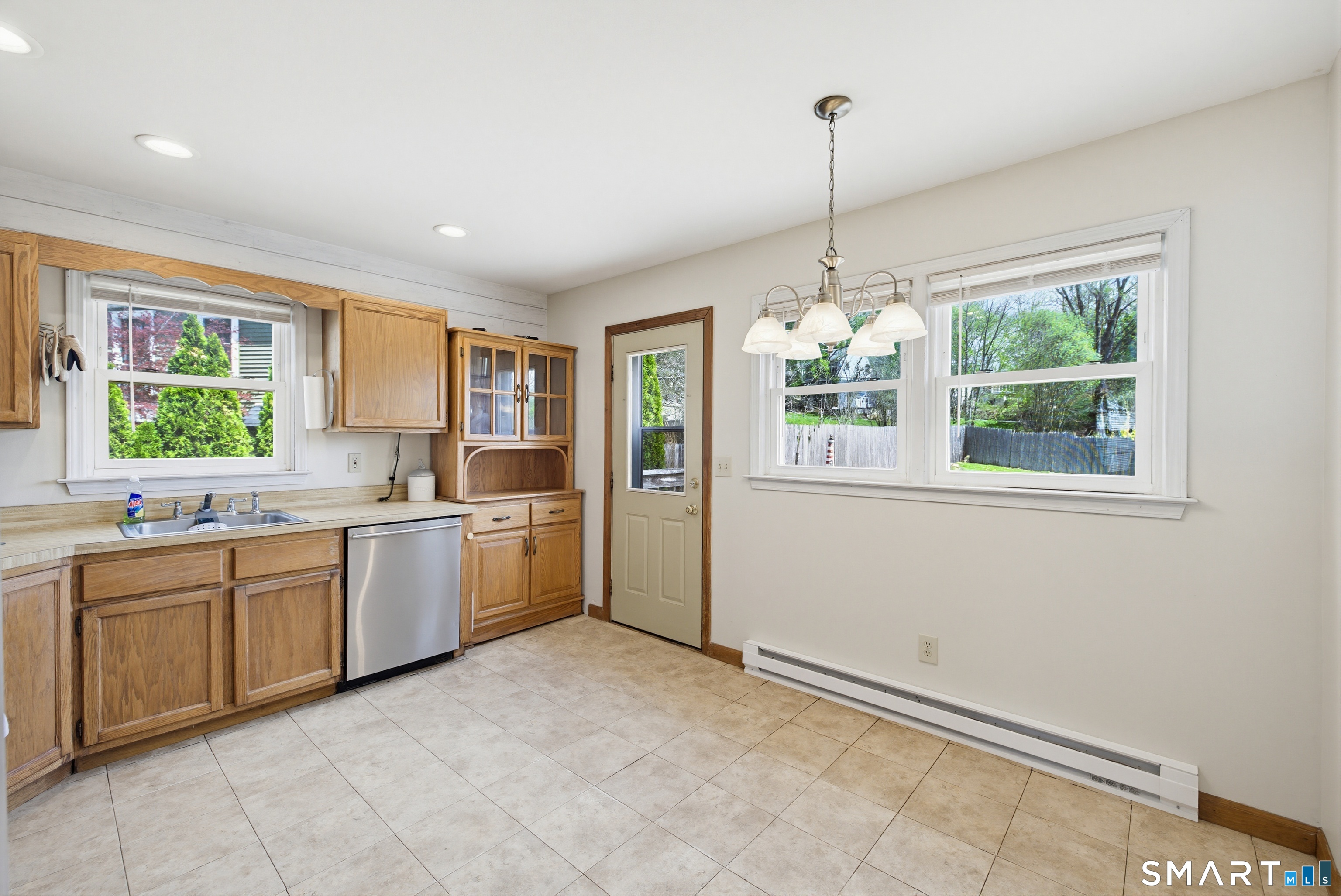 17 Pleasant Street New Milford CT 06776