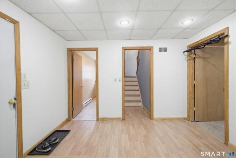 17 Pleasant Street New Milford CT 06776
