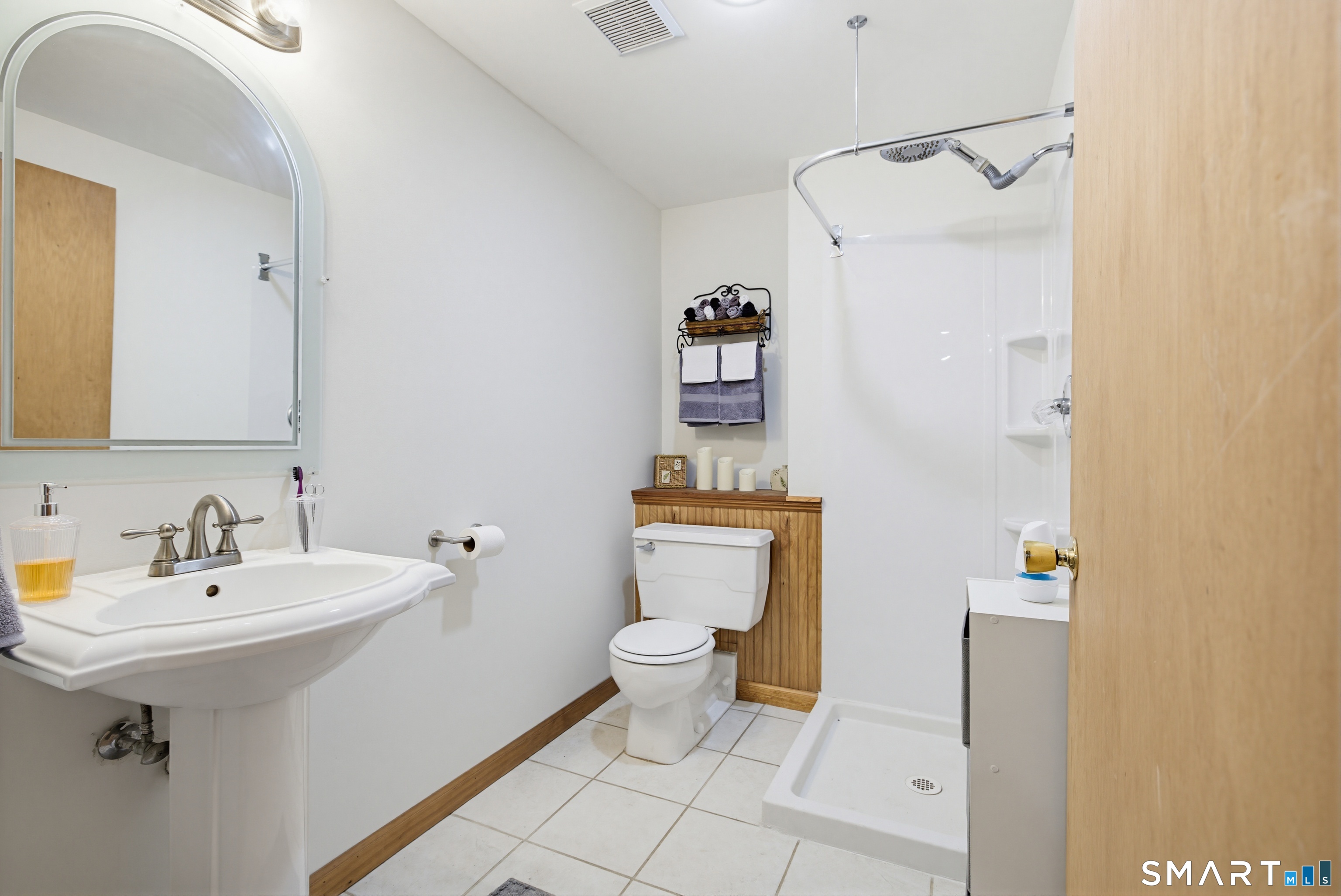 17 Pleasant Street New Milford CT 06776
