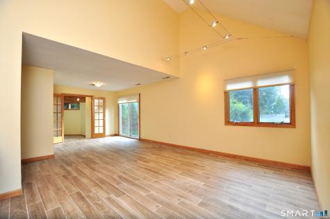 6 Tamarack Lane Simsbury CT 06070