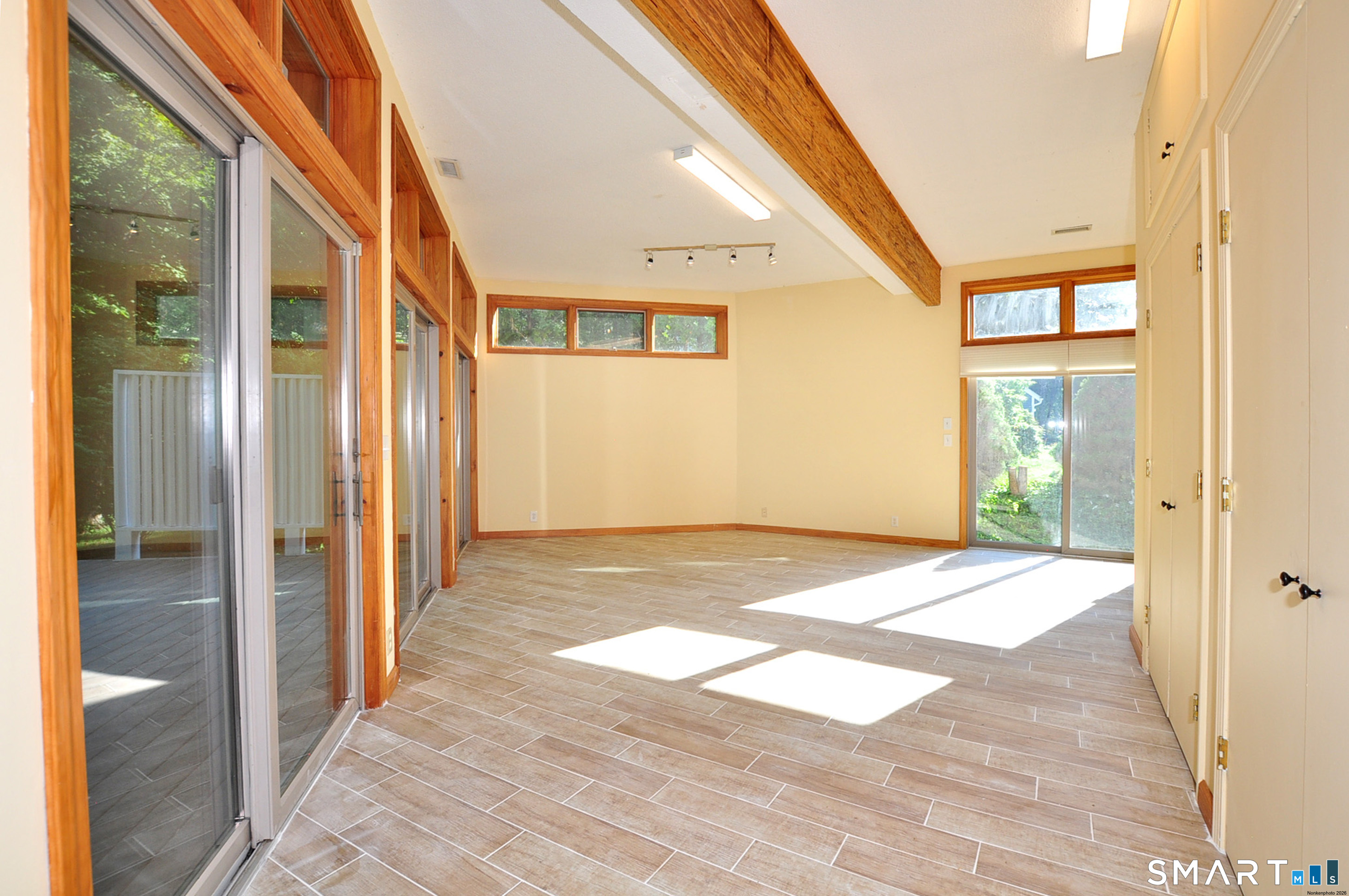 6 Tamarack Lane Simsbury CT 06070