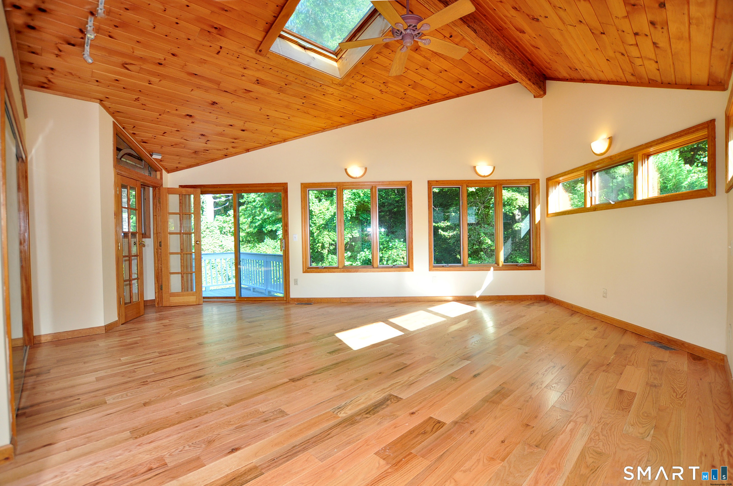 6 Tamarack Lane Simsbury CT 06070