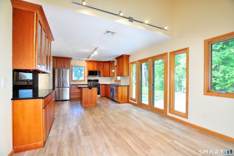 6 Tamarack Lane Simsbury CT 06070