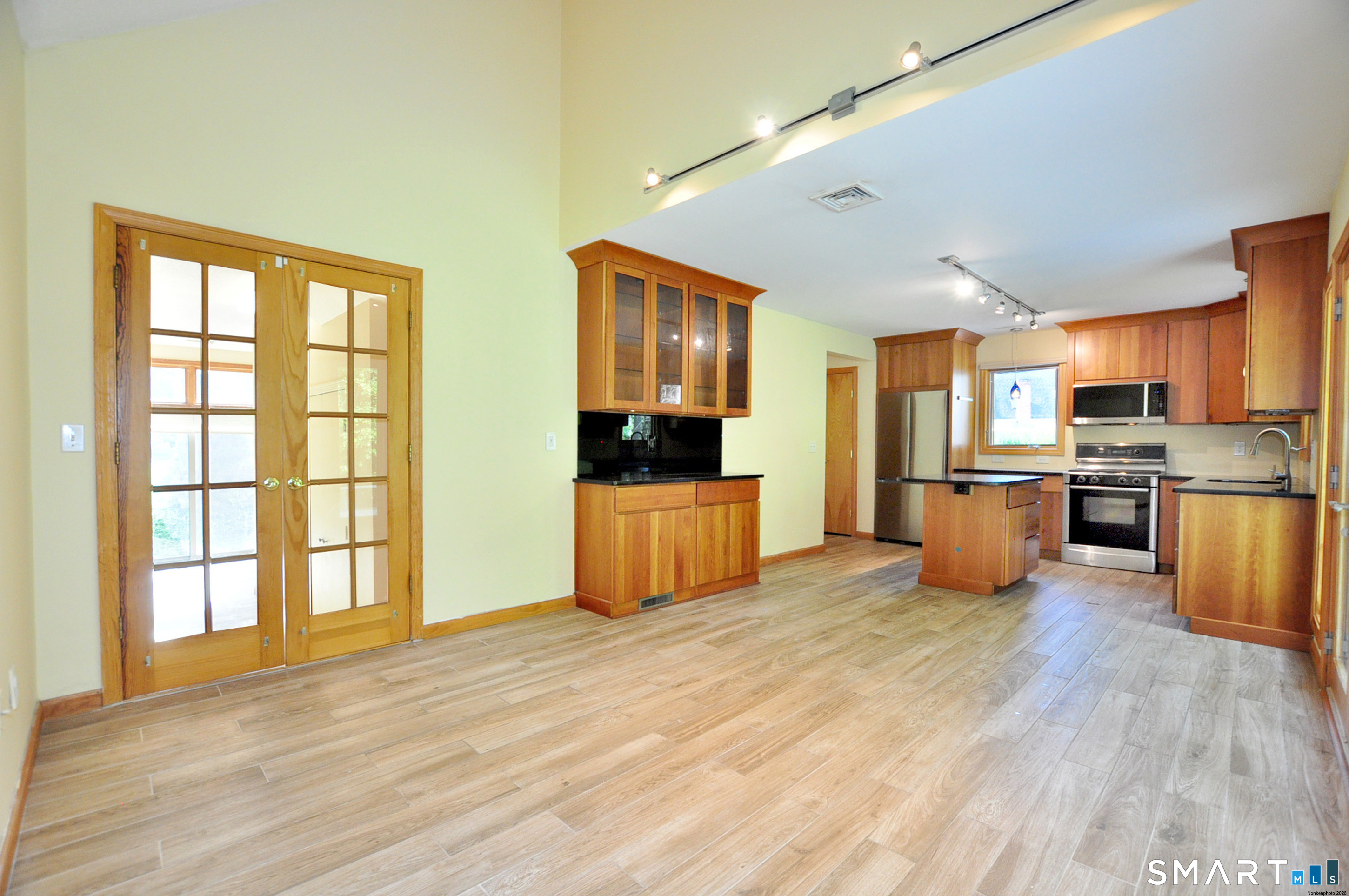 6 Tamarack Lane Simsbury CT 06070
