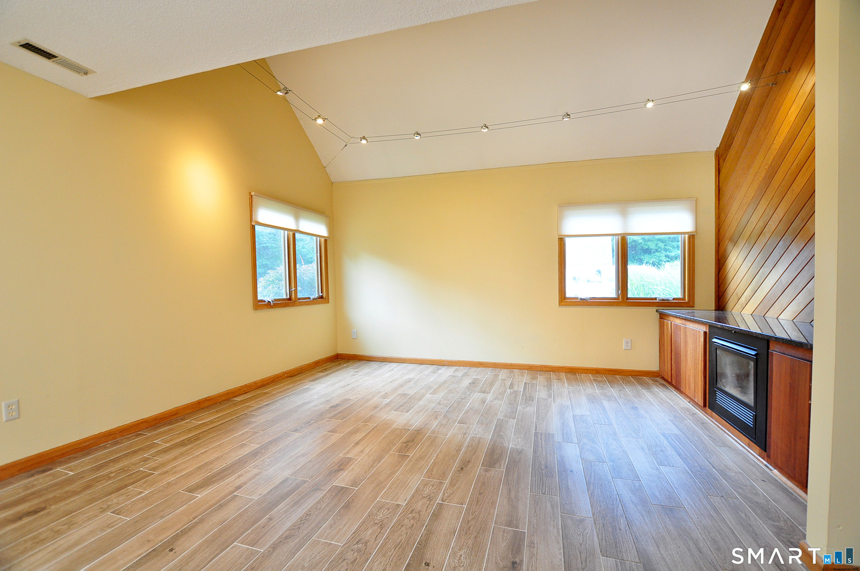 6 Tamarack Lane Simsbury CT 06070