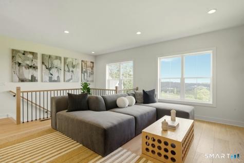 60 Holly Ridge Danbury CT 06810