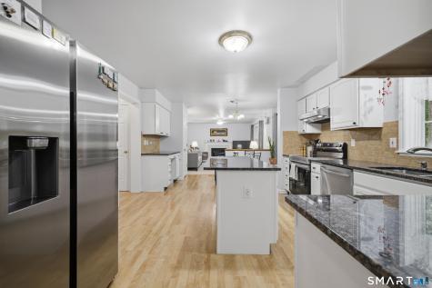 17 Dean Road East Lyme CT 06333