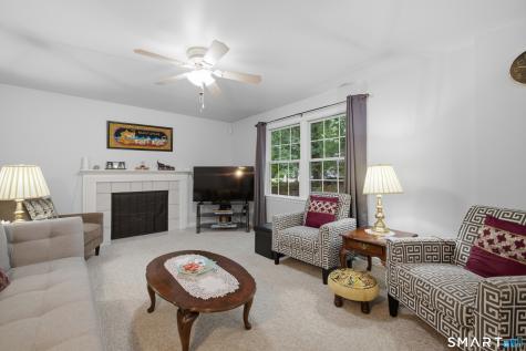 17 Dean Road East Lyme CT 06333