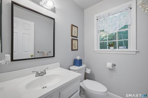 17 Dean Road East Lyme CT 06333