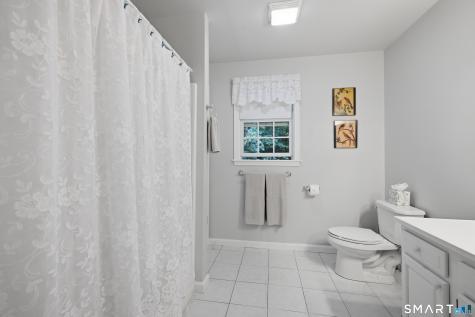 17 Dean Road East Lyme CT 06333