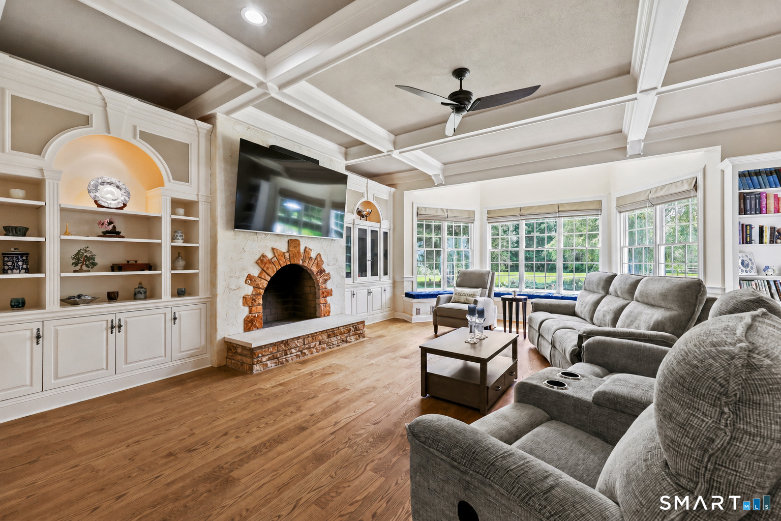 207 Great Pond Road Simsbury CT 06070