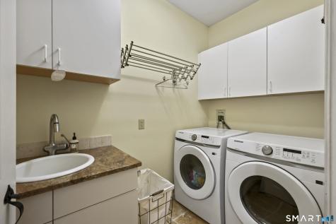 207 Great Pond Road Simsbury CT 06070
