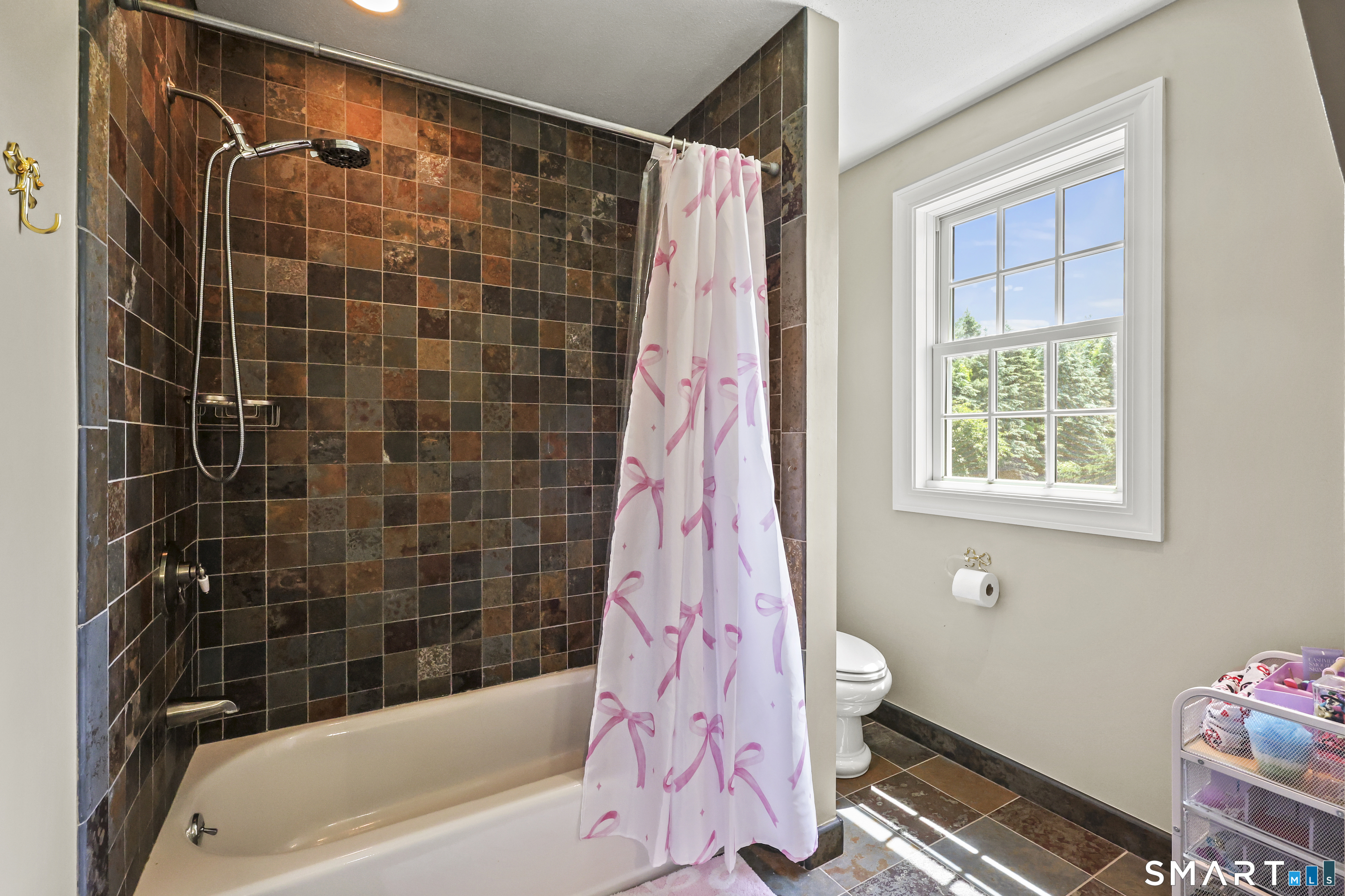 207 Great Pond Road Simsbury CT 06070