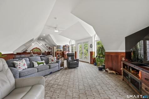 207 Great Pond Road Simsbury CT 06070