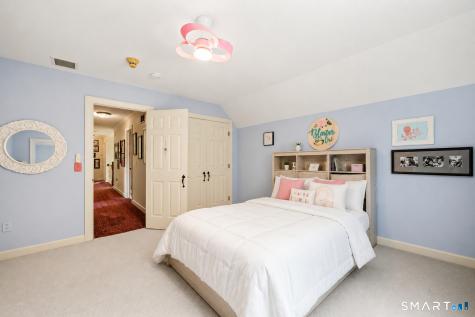 207 Great Pond Road Simsbury CT 06070