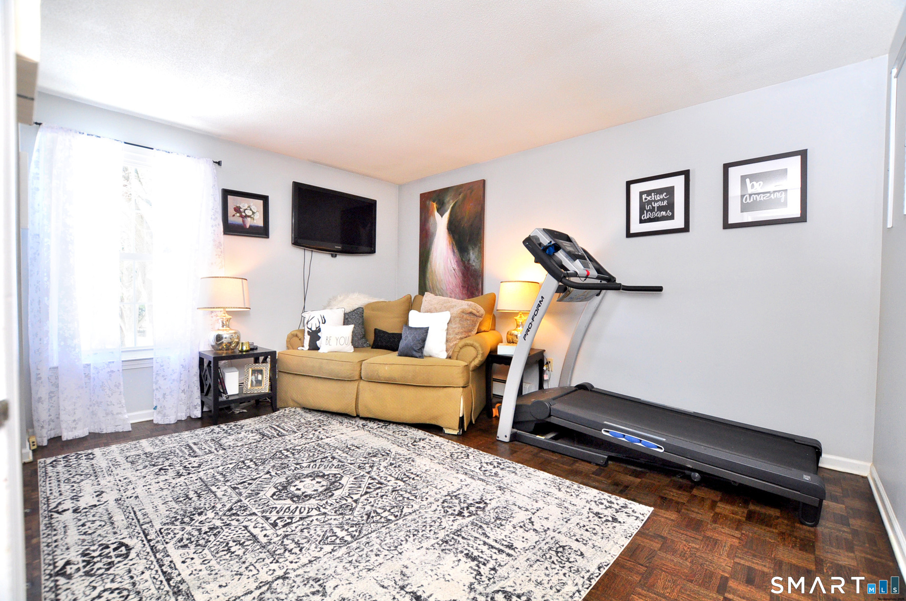 39 Huckleberry Lane Manchester CT 06040