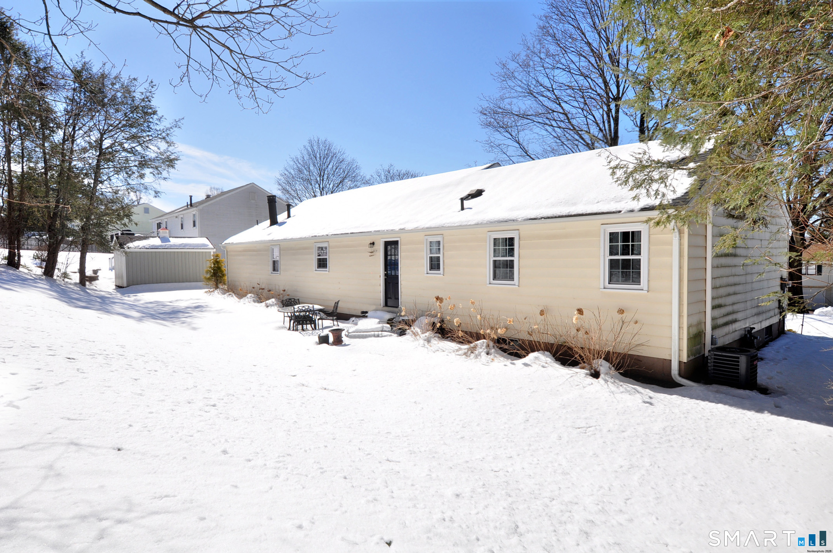 39 Huckleberry Lane Manchester CT 06040