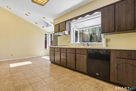 104 Knollwood Drive New Haven CT 06515