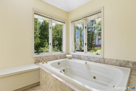 104 Knollwood Drive New Haven CT 06515