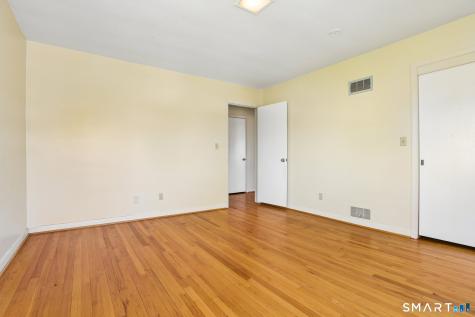 104 Knollwood Drive New Haven CT 06515