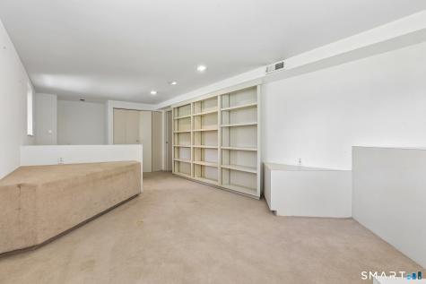 104 Knollwood Drive New Haven CT 06515