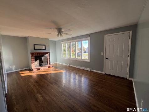 7 Illinois Court Montville CT 06370