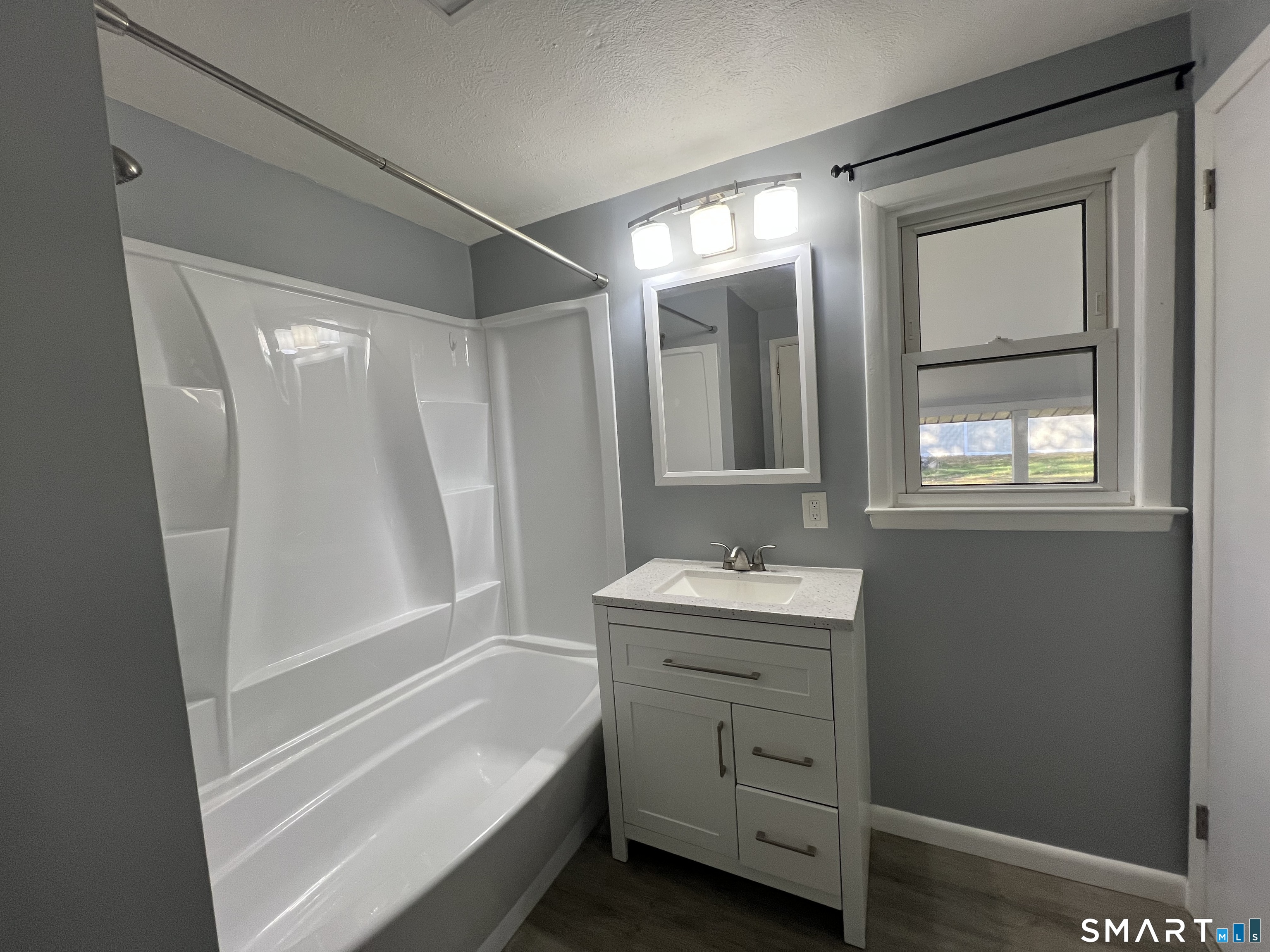 7 Illinois Court Montville CT 06370