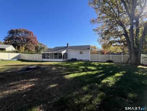 7 Illinois Court Montville CT 06370