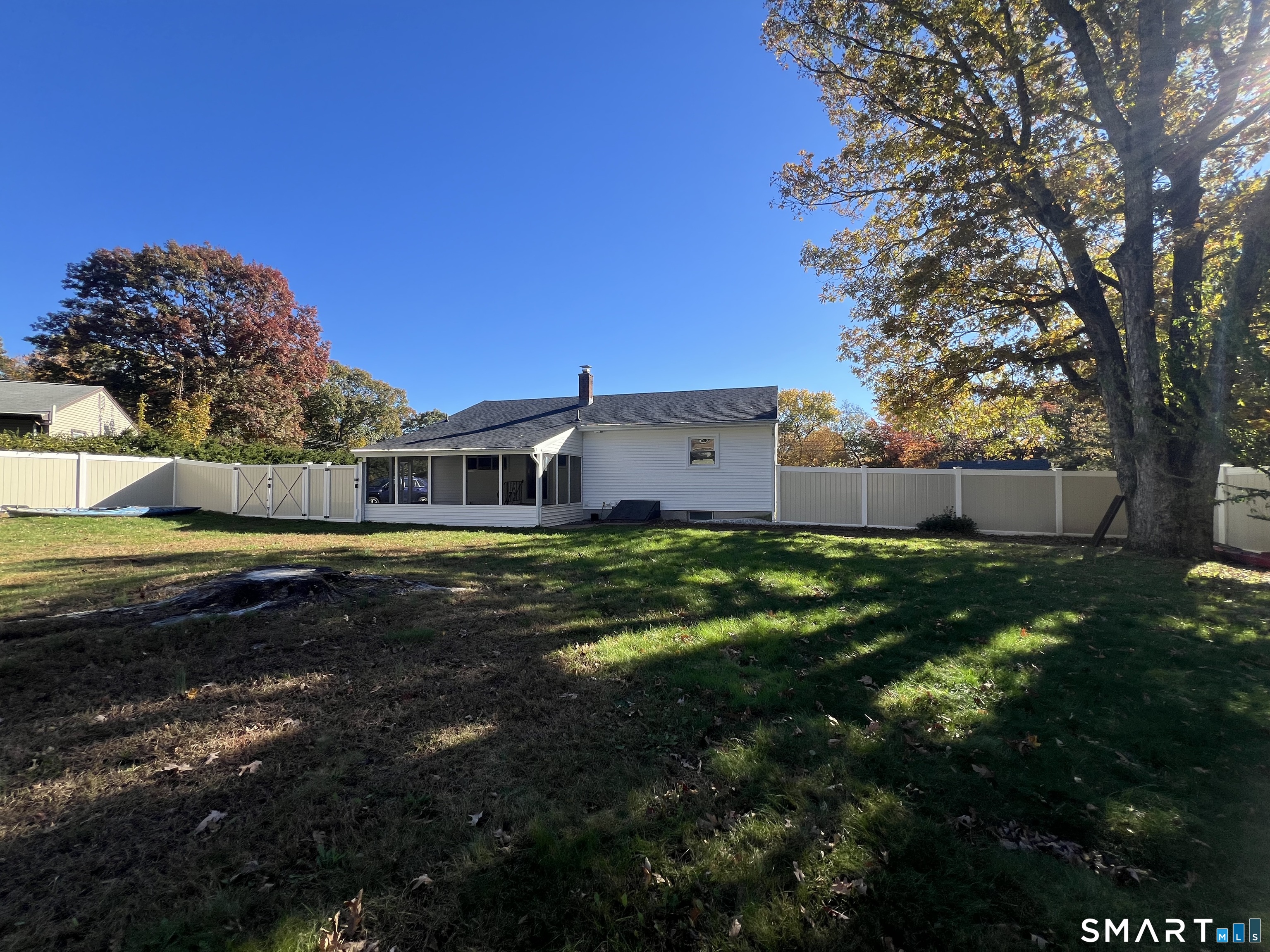 7 Illinois Court Montville CT 06370
