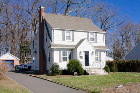 130 Crestwood Road Fairfield CT 06824