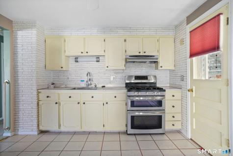 61 Rustic Lane East Hartford CT 06118