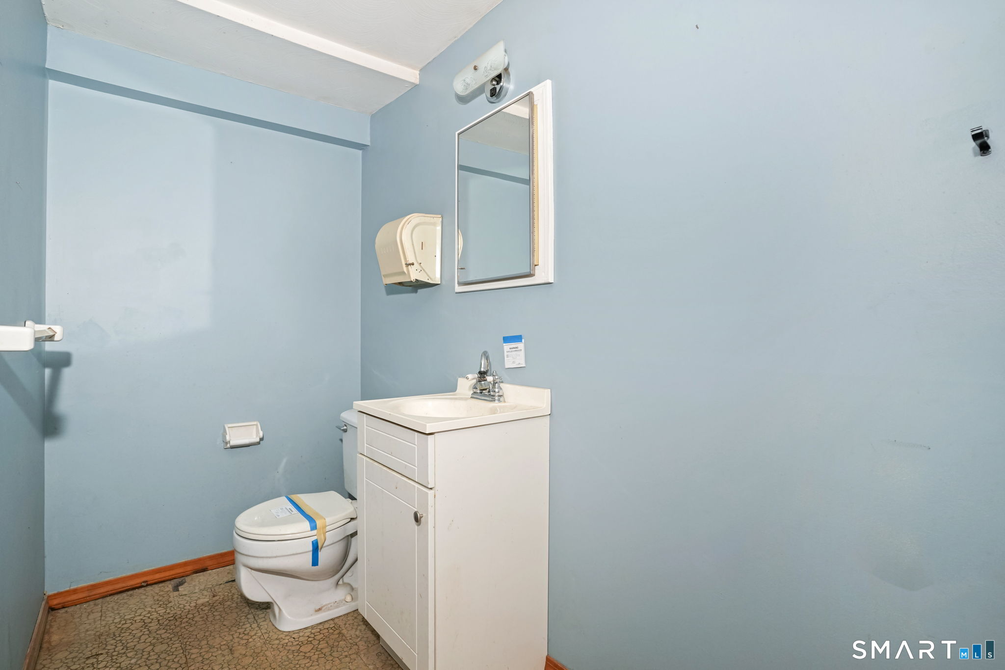 61 Rustic Lane East Hartford CT 06118