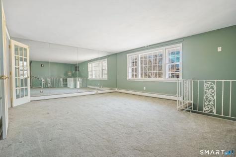 61 Rustic Lane East Hartford CT 06118