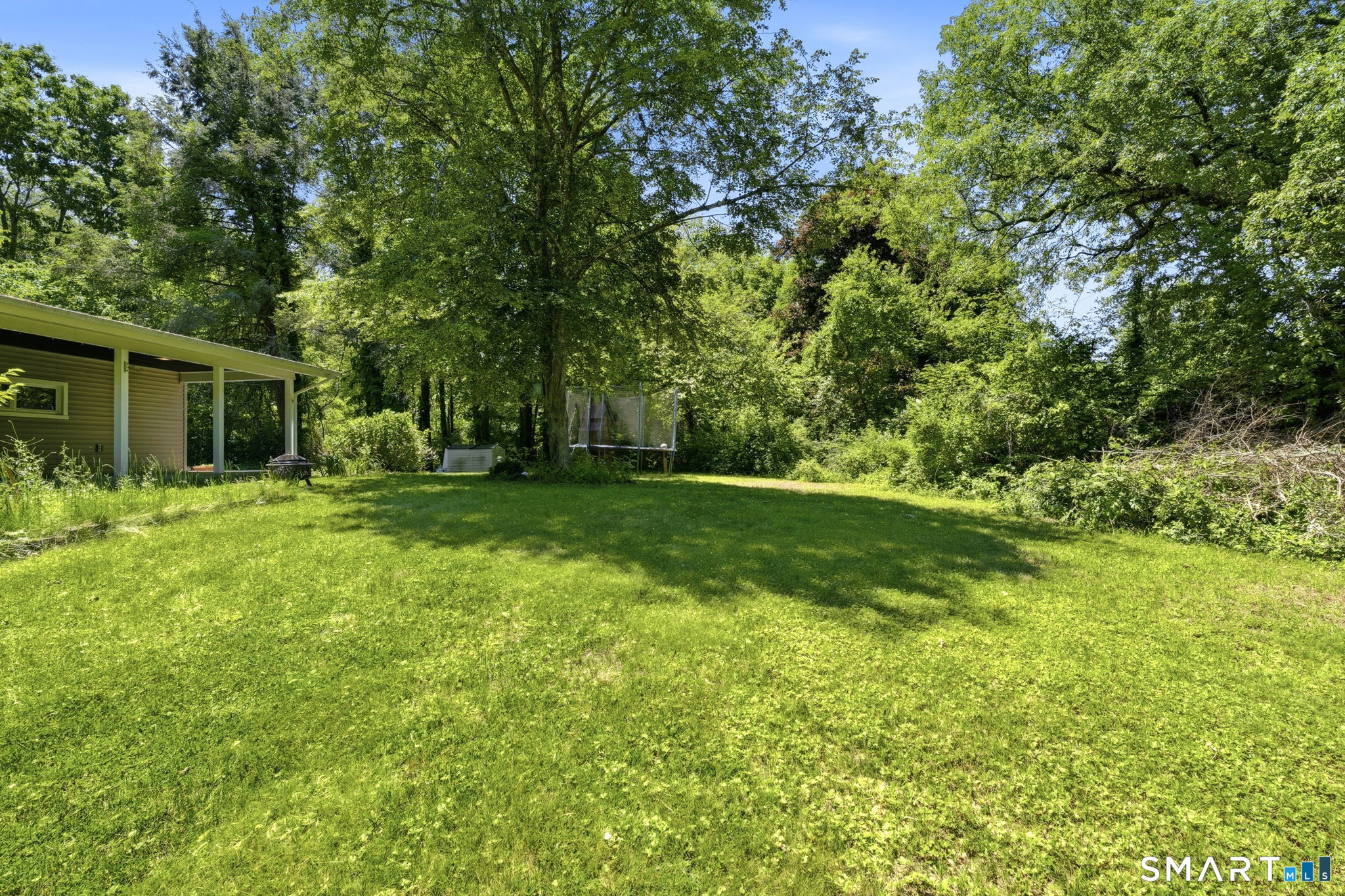 35 Woodridge Circle Ledyard CT 06335