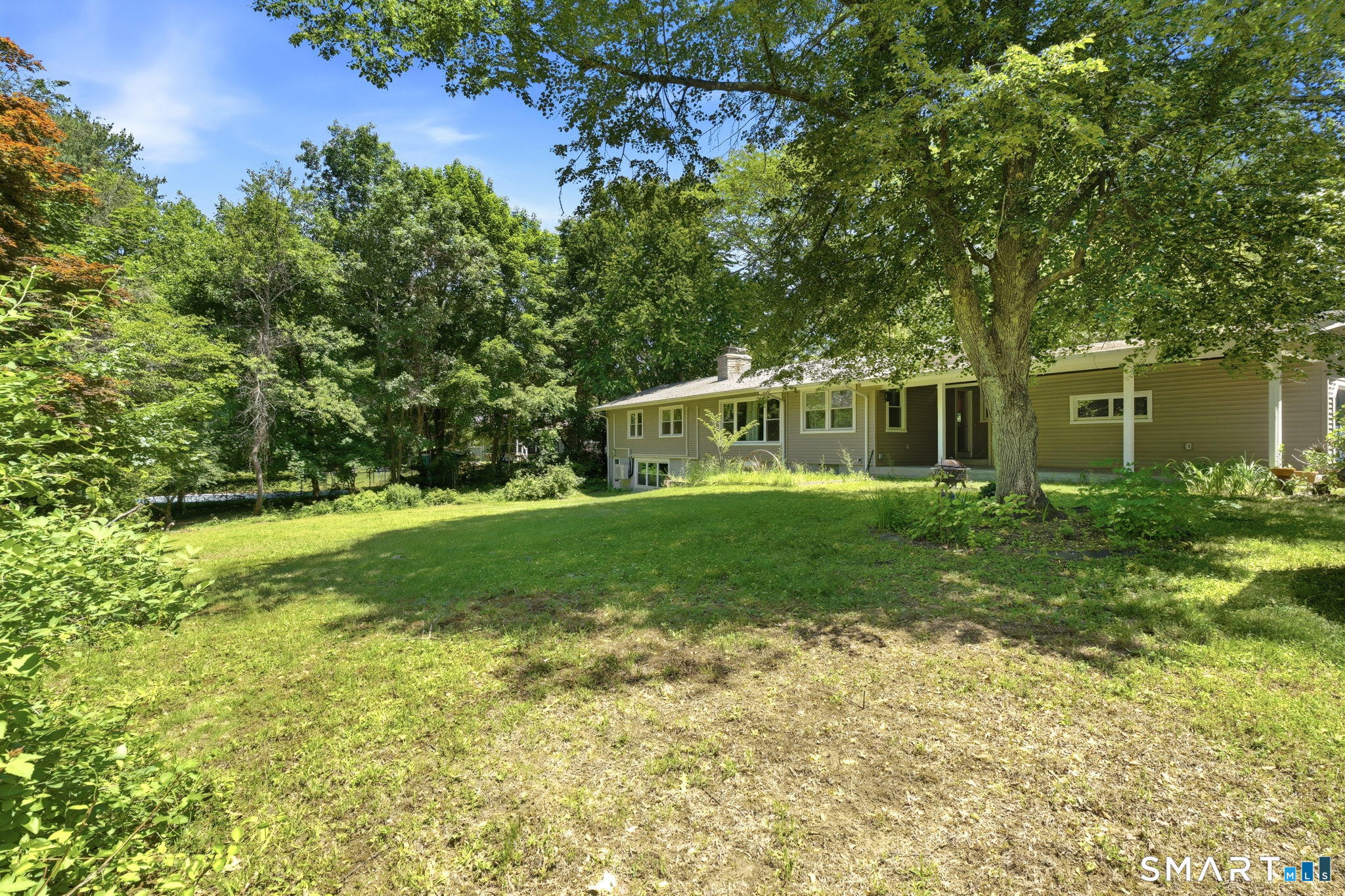 35 Woodridge Circle Ledyard CT 06335