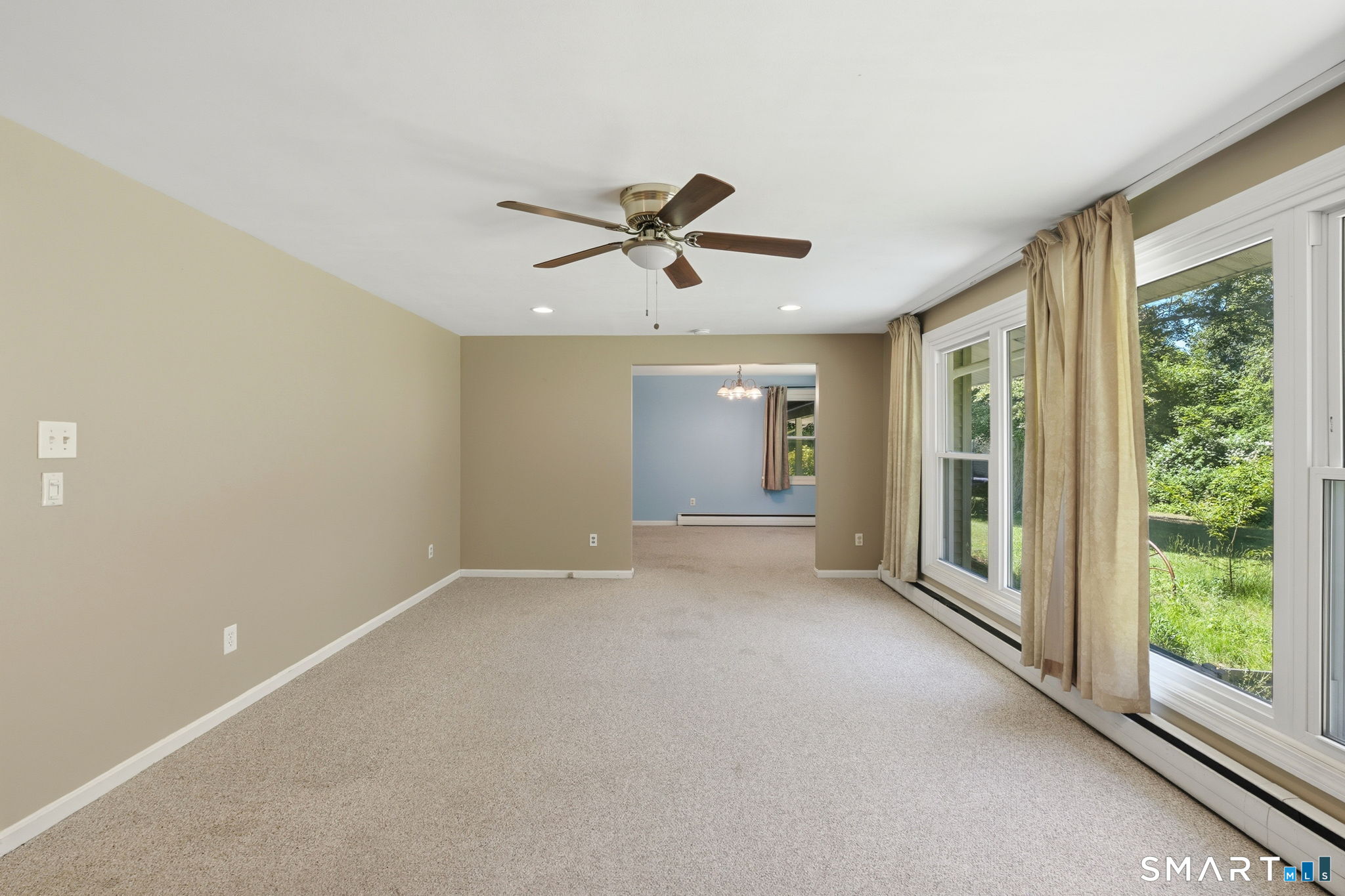 35 Woodridge Circle Ledyard CT 06335
