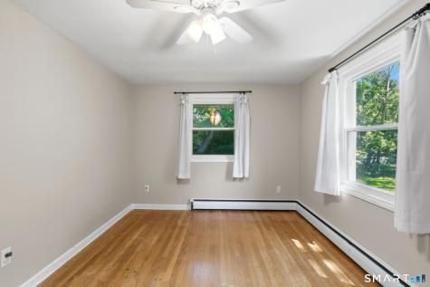 35 Woodridge Circle Ledyard CT 06335